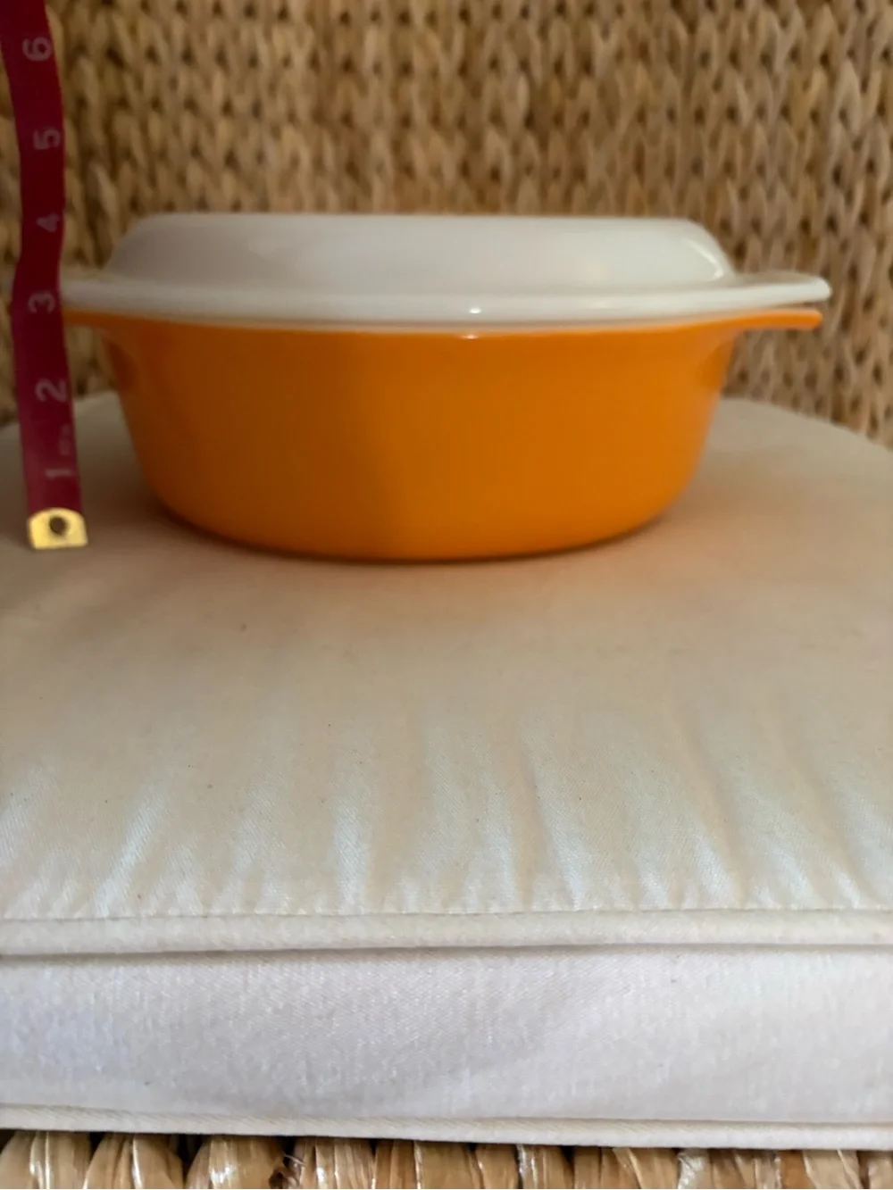 Pyrex Vintage 1.5 Qt Yellow Sunflower Ceramic Casserole Dish - Home Kitchen
